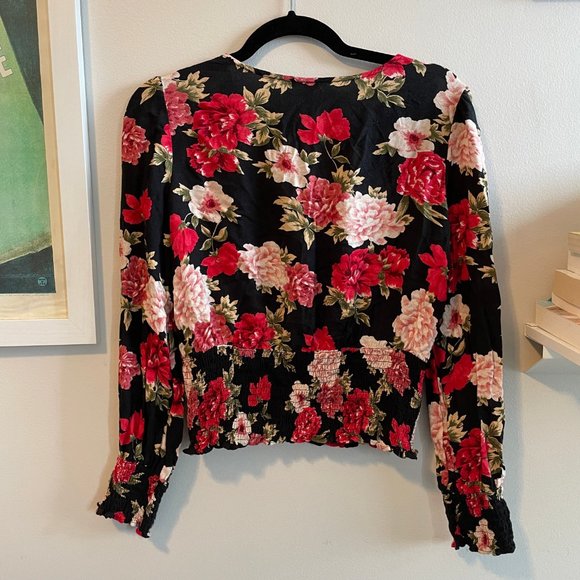 America Eagle Romantic Smocked Floral Blouse - Picture 5 of 6